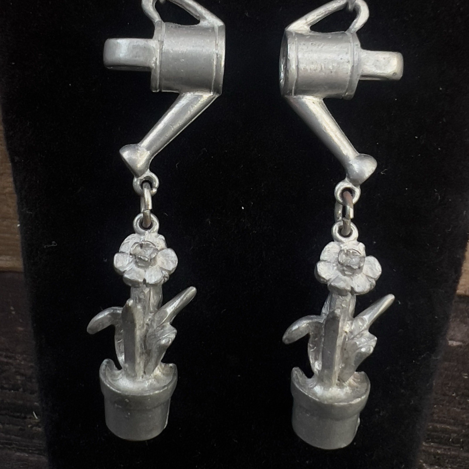 Vintage JIM CLIFT Pewter Link Dangle Earrings Gardening Watering Can Flowers