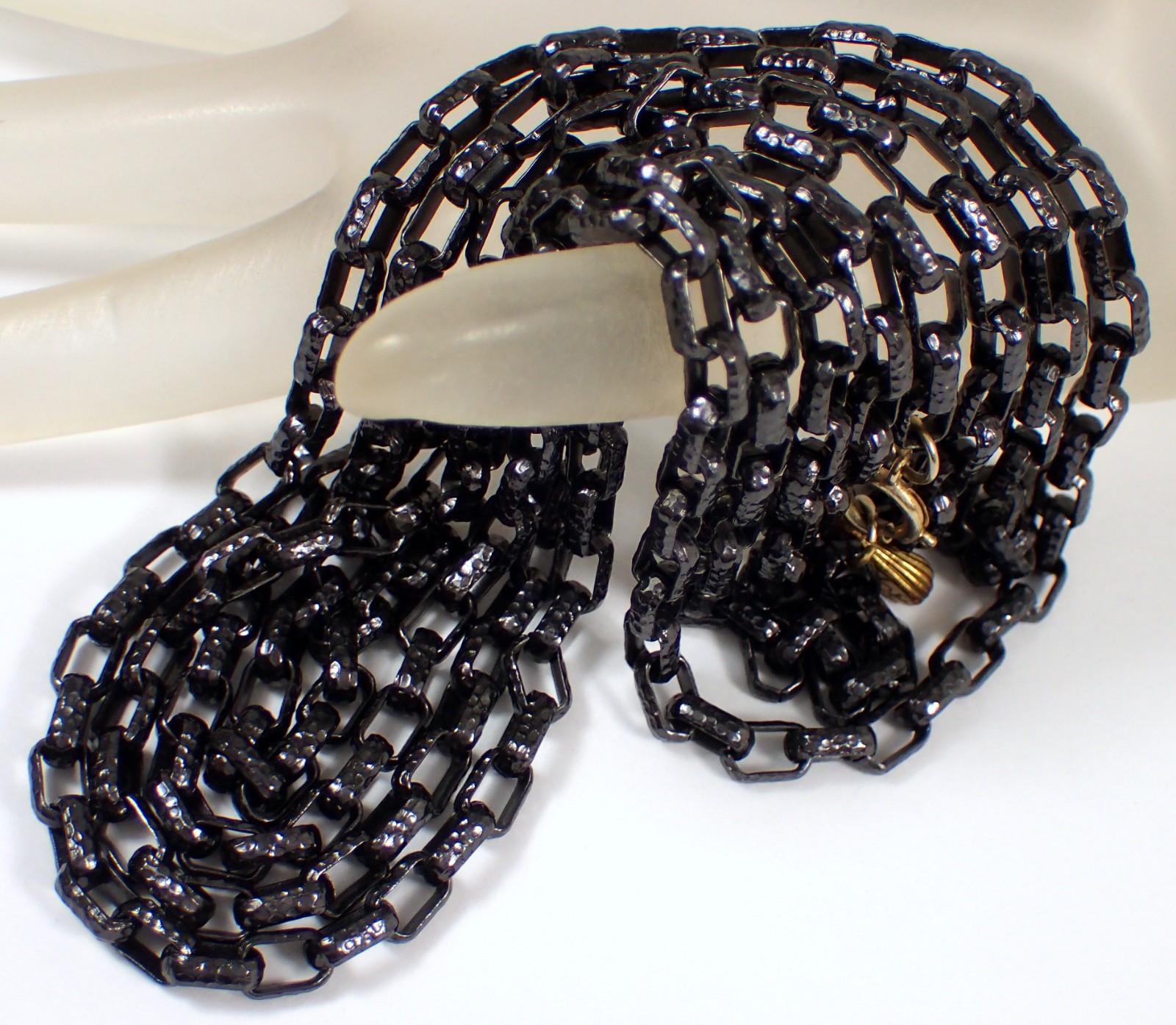 LESTER JOY Vtg Signed Les Bernard Hammered Black Metal 61″ Chain Link Necklace
