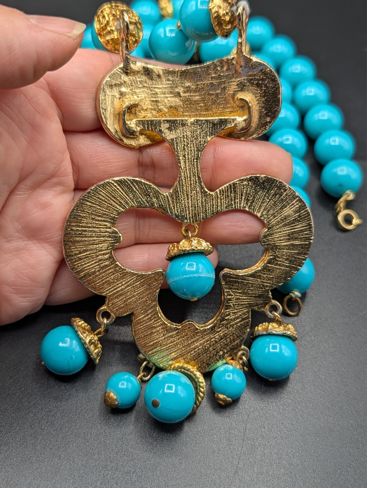 Vintage Runway Style Beaded Statement Pendant Gold-Tone Necklace