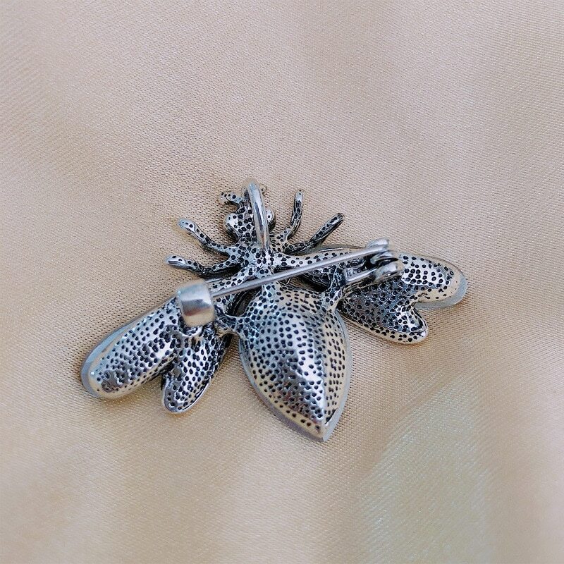 Cute Bee Brooch Fashion Crystal Insect Corsage Women Pin Vintage Enamel Brooch