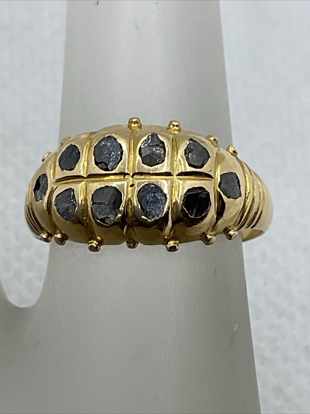 VINTAGE HANDMADE Solid 18K Yellow Gold Rose Cut Diamonds Ladies Band Ring 2gr.