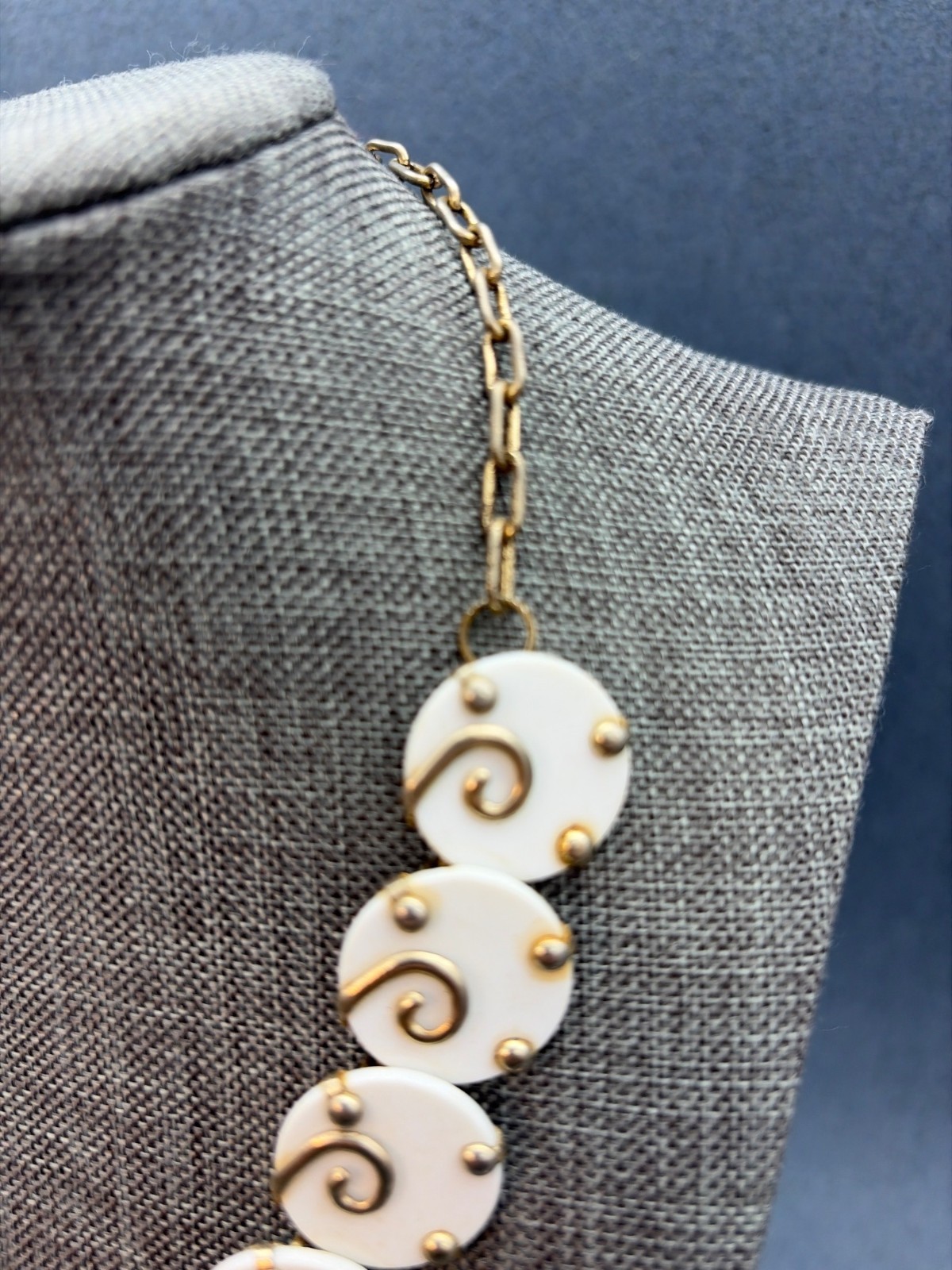 Vintage Swirl Necklace 16 In As Is White Disc Gold Chain Link Retro MCM Glam