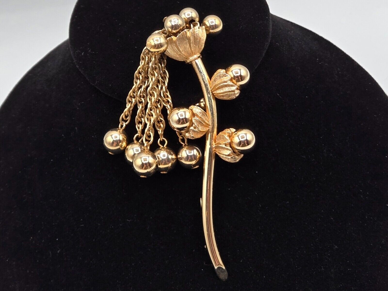 Flower Stem Brooch Gold Tone W/ Chain Tassels & Beads Unsigned Large 3D
