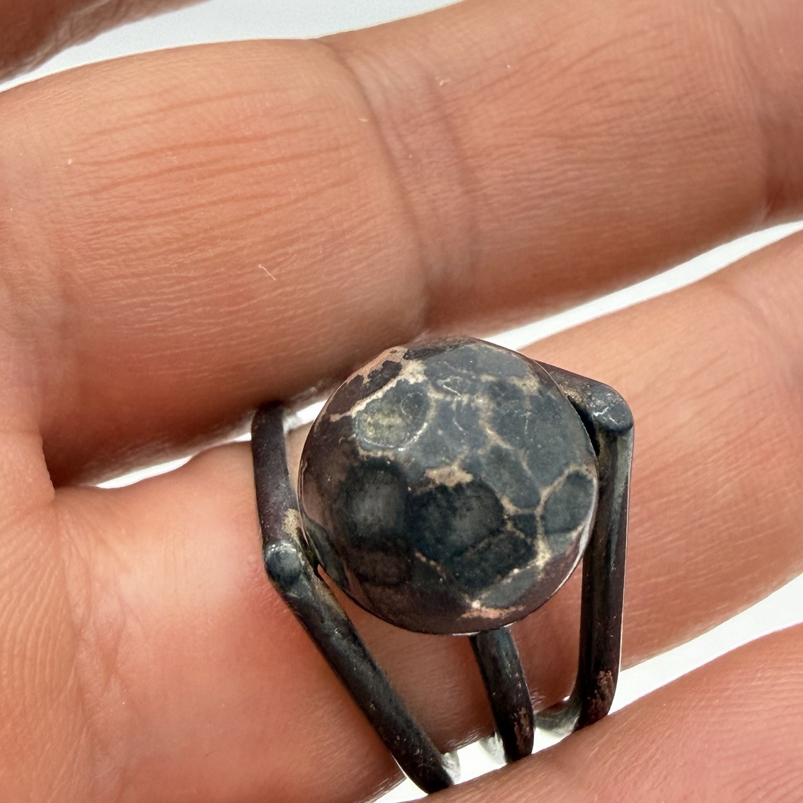Vtg DDD DOMINIC DINOUART 925 Ring Hammered Ball Modernist MEXICO Sz 7