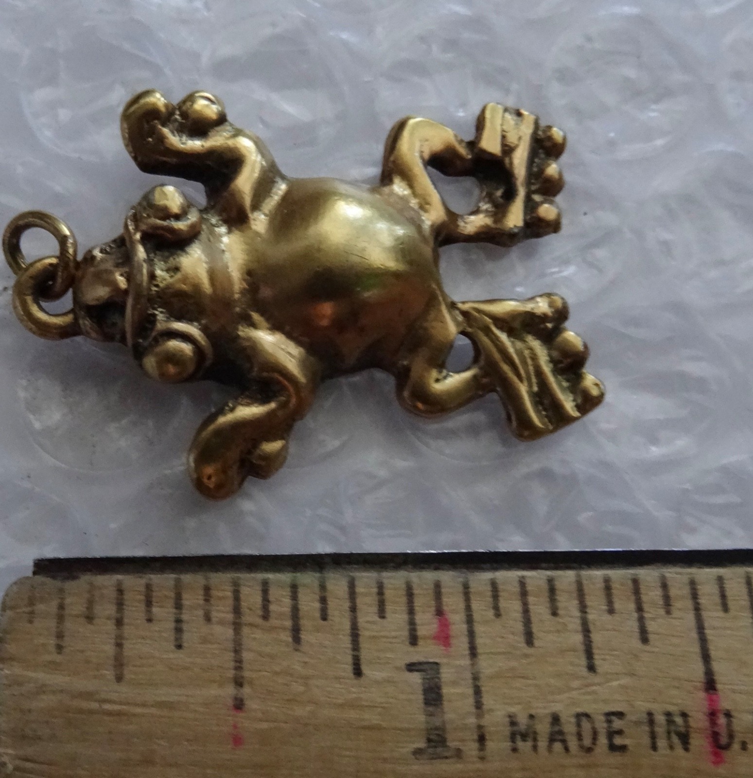 fROG PENDANT GOLD TONE ALVE STUDIOS VINTAGE MESOAMERICAN STYLE JEWELRY neocurio
