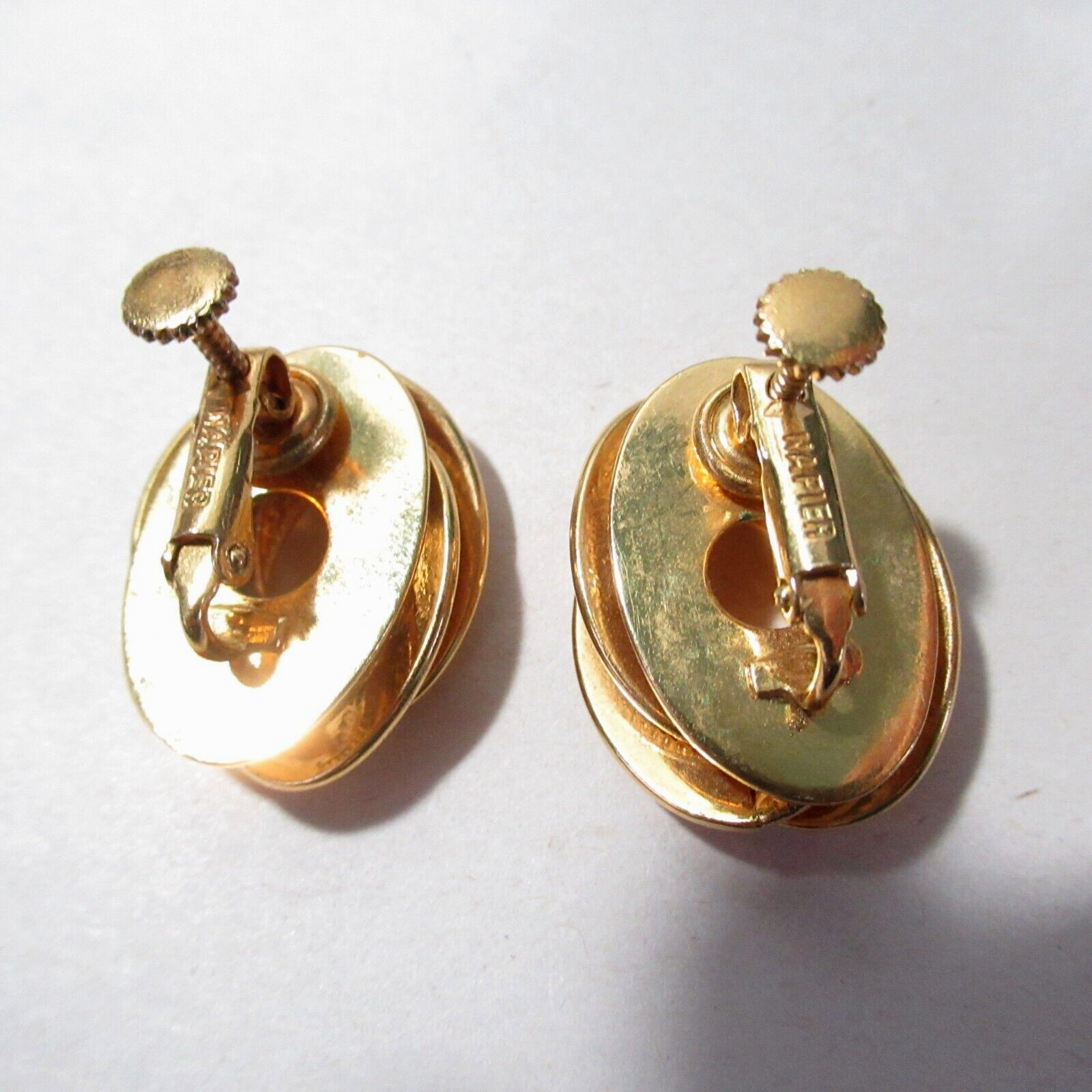 Napier Double Knot Style Vintage Clip on Screw Back Earrings Bright Gold Tone