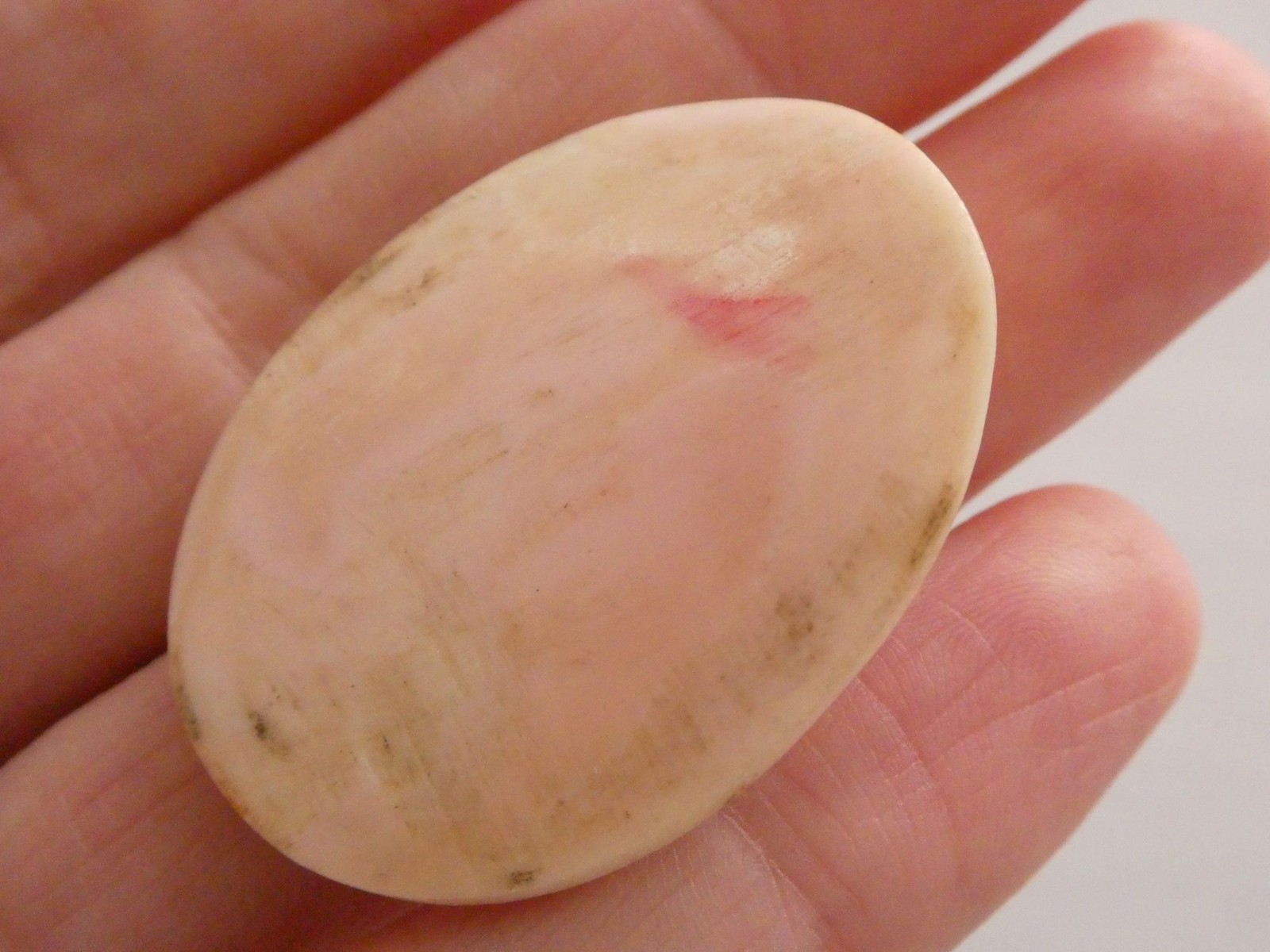 Vintage Loose Hand Carved Conch Shell Cameo Woman w Grape Leaves 39mm x 29mm 14g