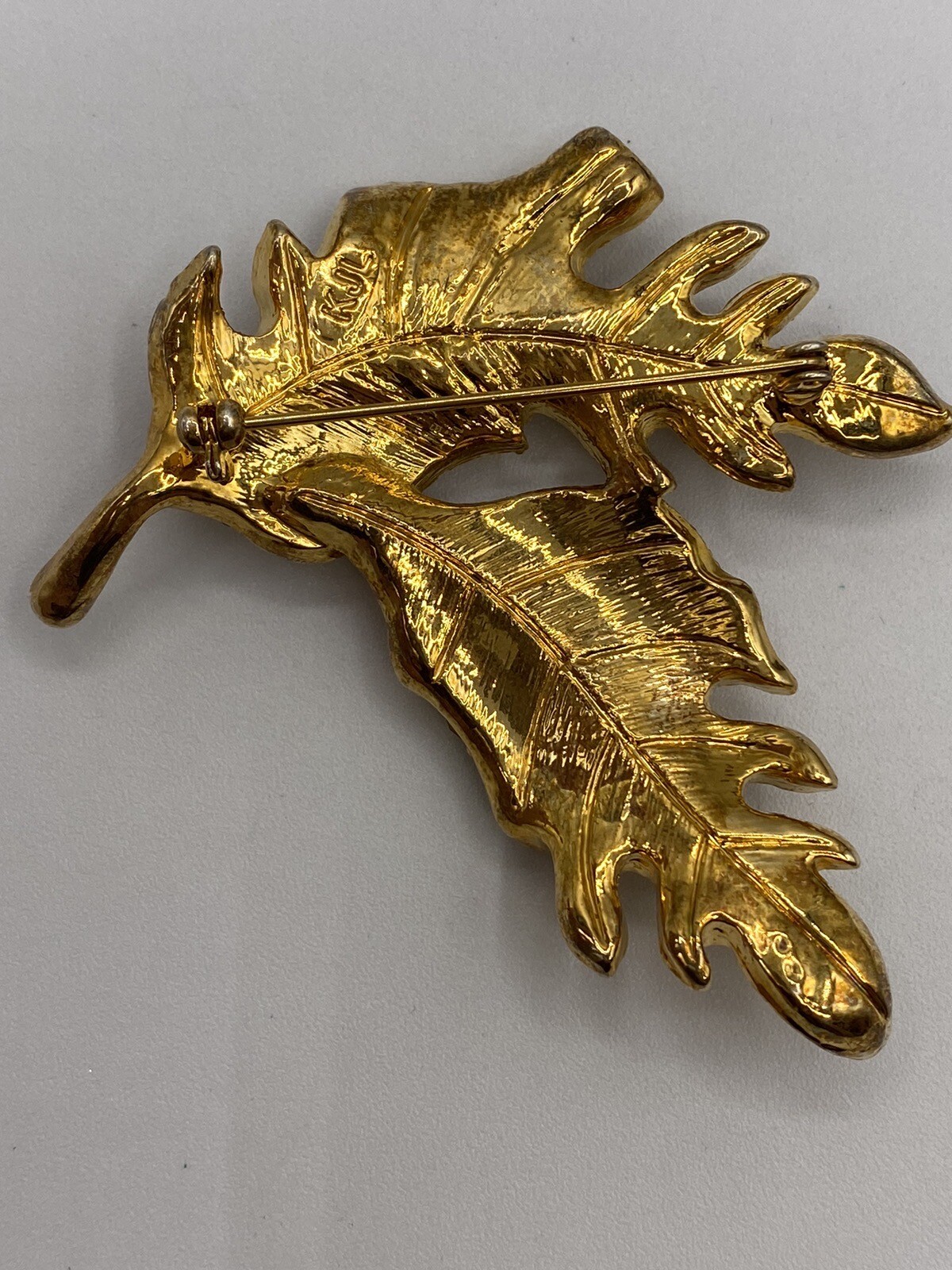 Brooch Kenneth J Lane KJL Signed Leaf Leaves Rhinestones Gold Tone With Box NICE