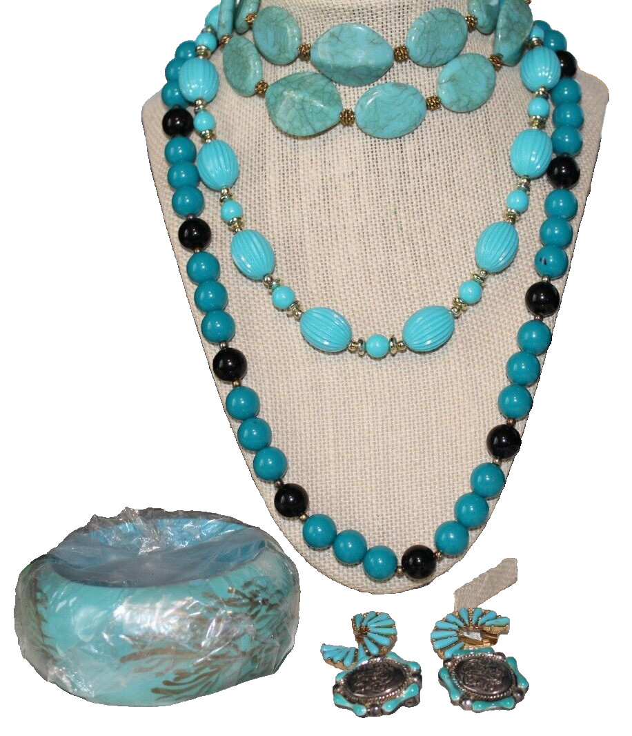 VTG LOT OF 3 TURQUOISE COLOR NECKLACES AND 2 CLIP EARRINGS + 1 WOOD BANGLE