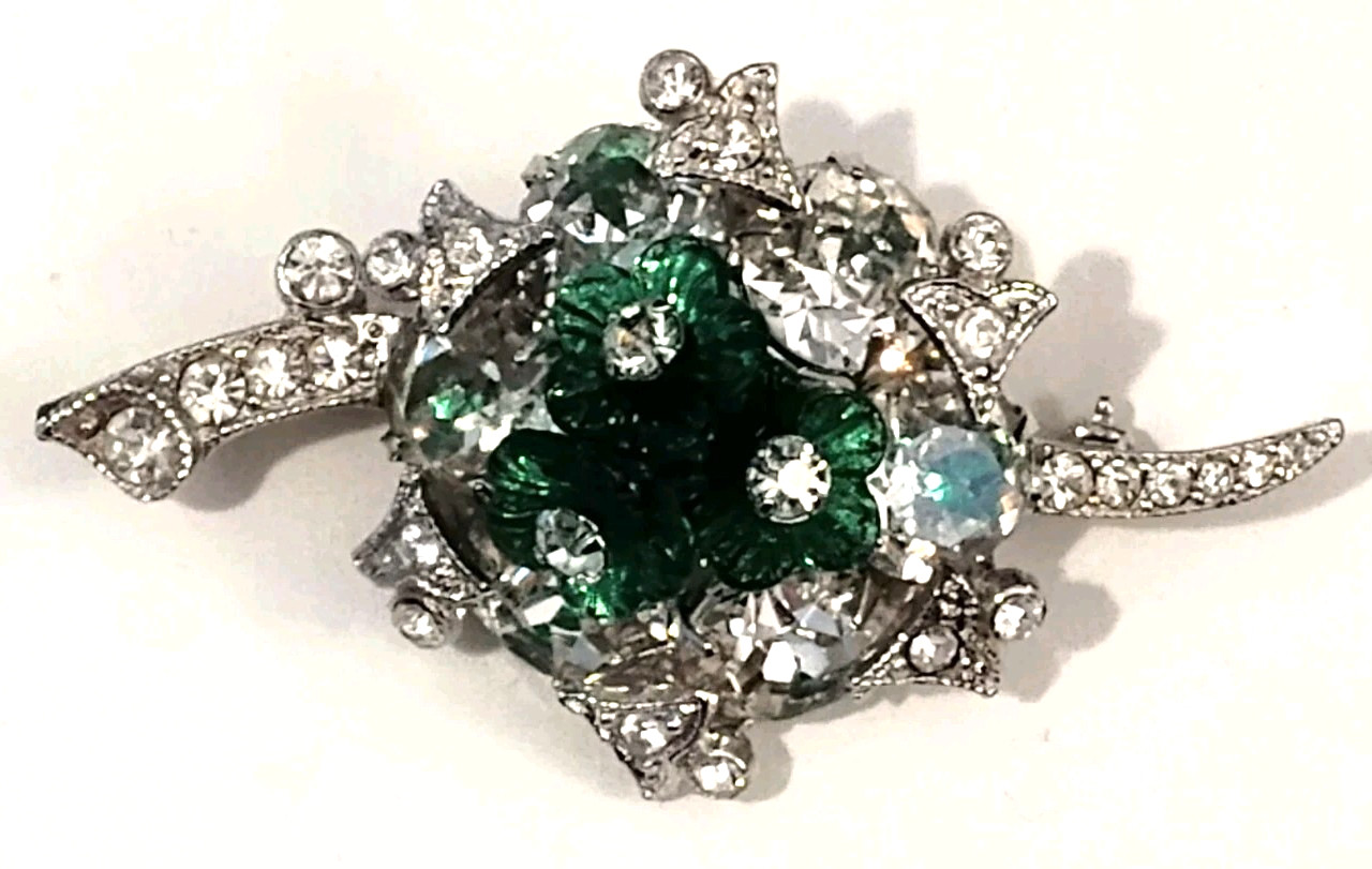 Vintage Stunning Eisenberg Ice Clear & Emerald Green Crystal Bouquet Brooch 6808
