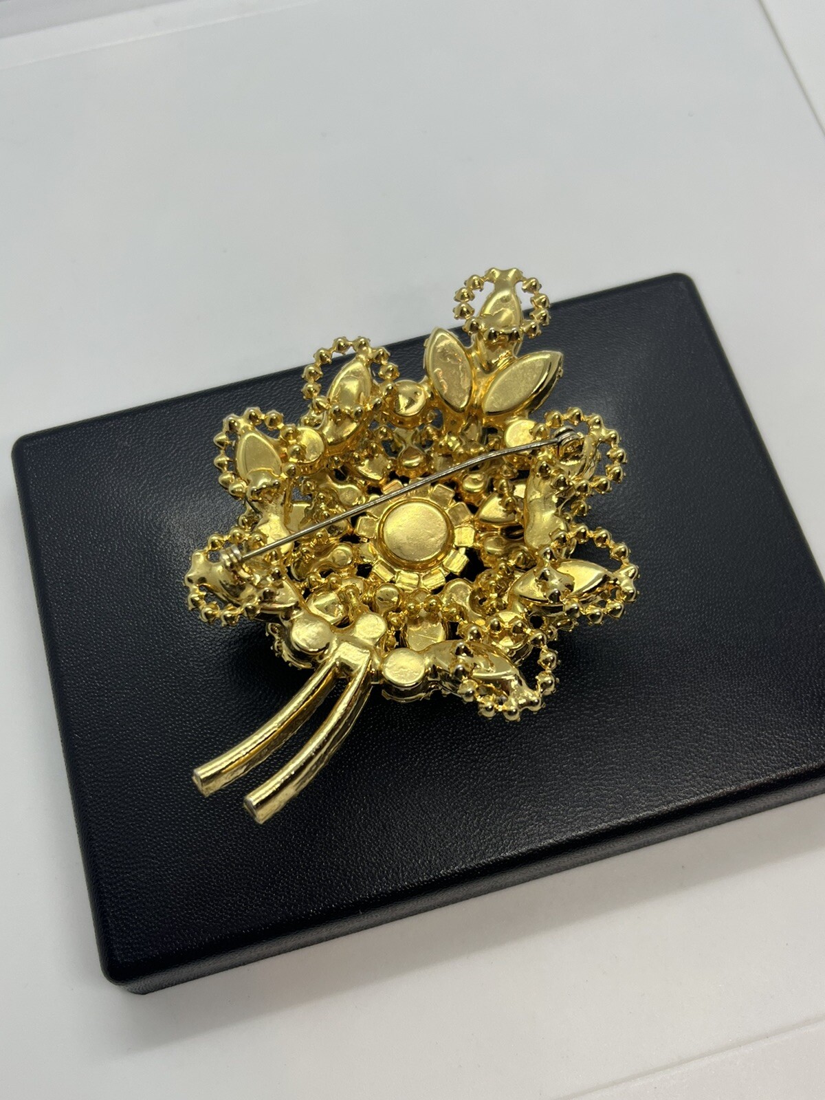 DeLizza and Elster Juliana clear & aurora borealis AB rhinestone leaf brooch pin