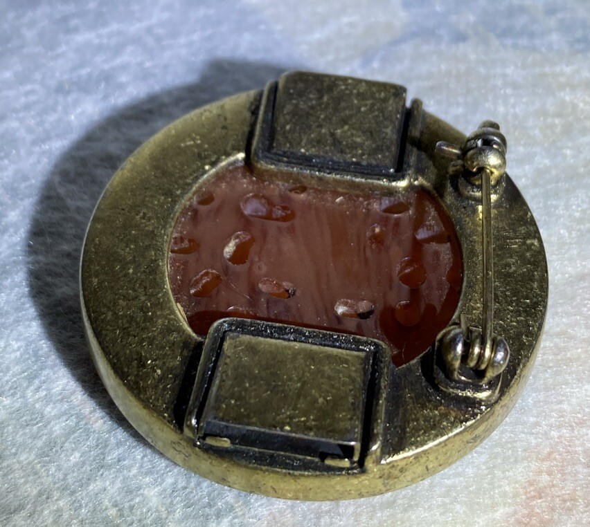Beautiful Gold Tone Glass Cabi Pine Brooch (only) Great Shape
