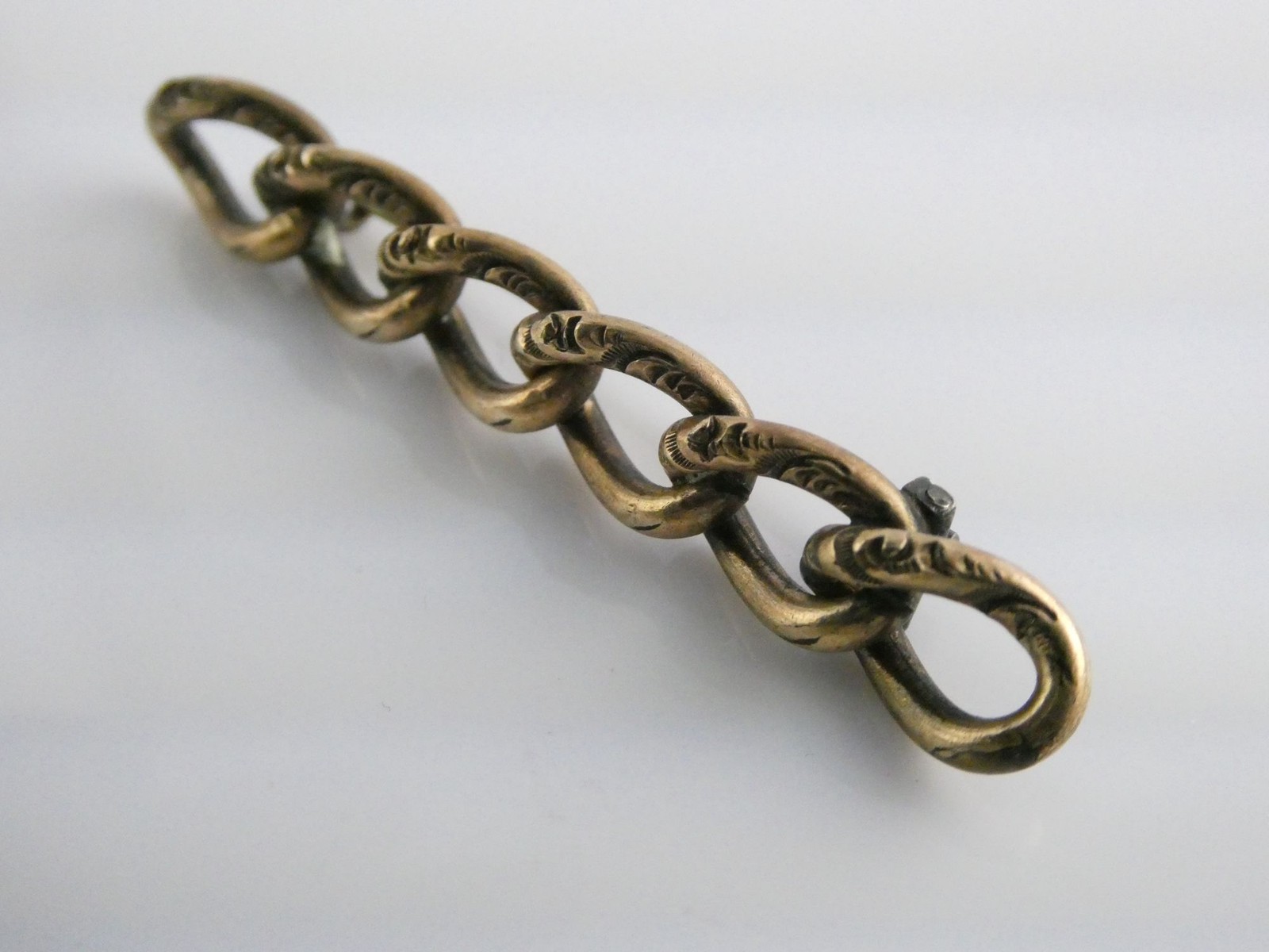 Antique Unmarked 12k Gold Fill Victorian Chased Loops Pin 6.7g 56mm Length