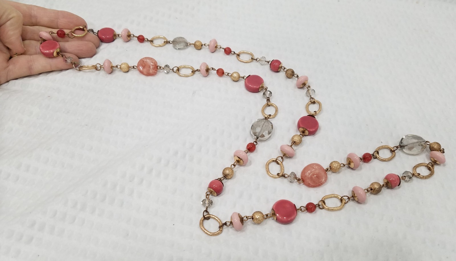 Vintage Boho Pink Peach & Rose Smoky Crystal Gold Tone Rosary Style 40″ Necklace