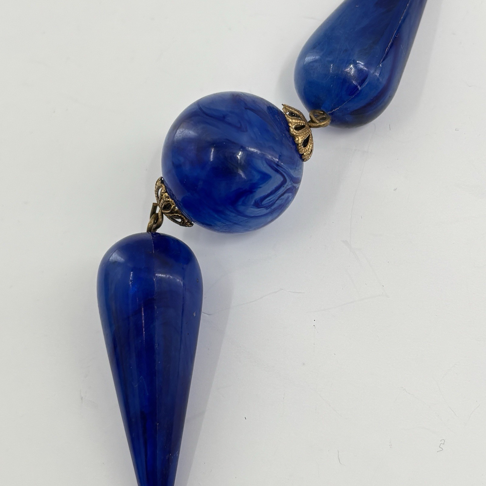 VTG Necklace Gold Tone Blue Marbled Beads 26″ Modern Art Nouveau Style