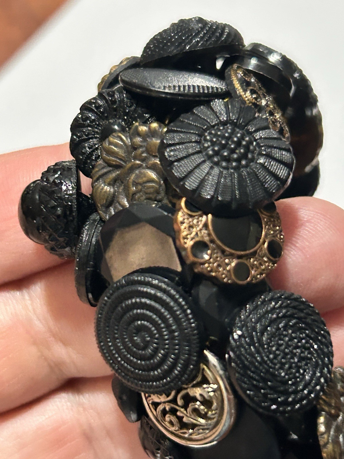 VTG 70s Mid-Century Buttons Treasure Bracelet Crochet Black/Gold Victorian Style