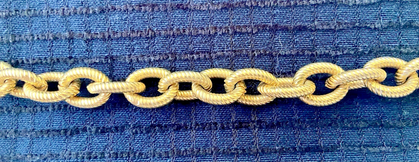 Vintage Joan’s Collectibles Gold Tone Textured Cable Link Bracelet – 8.25″ Long