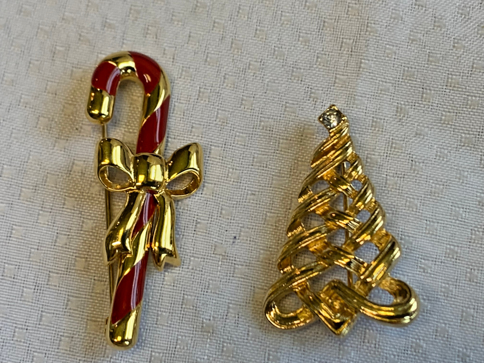 Vtg Christmas Brooch Lot Avante Monet Avon Snowman Penguin Trees Rudolph Cherub