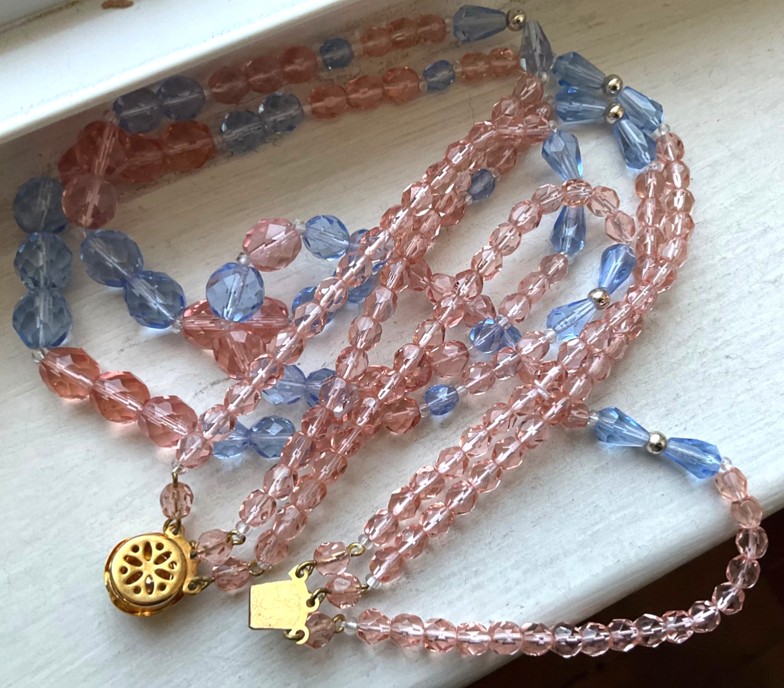 Vintage TRIPLE STRAND AUSTRIAN Blue Pink CRYSTAL GLASS BEADS FACETED
