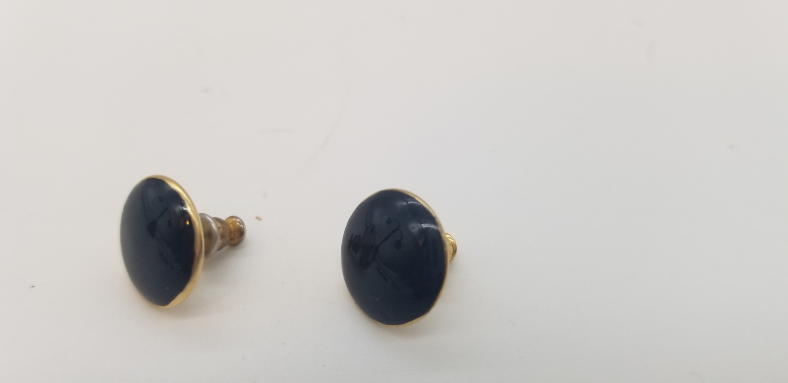 Vintage Lot Of 3 Pairs Of Gold Tone & Black Pierced Earrings Different Shapes A2