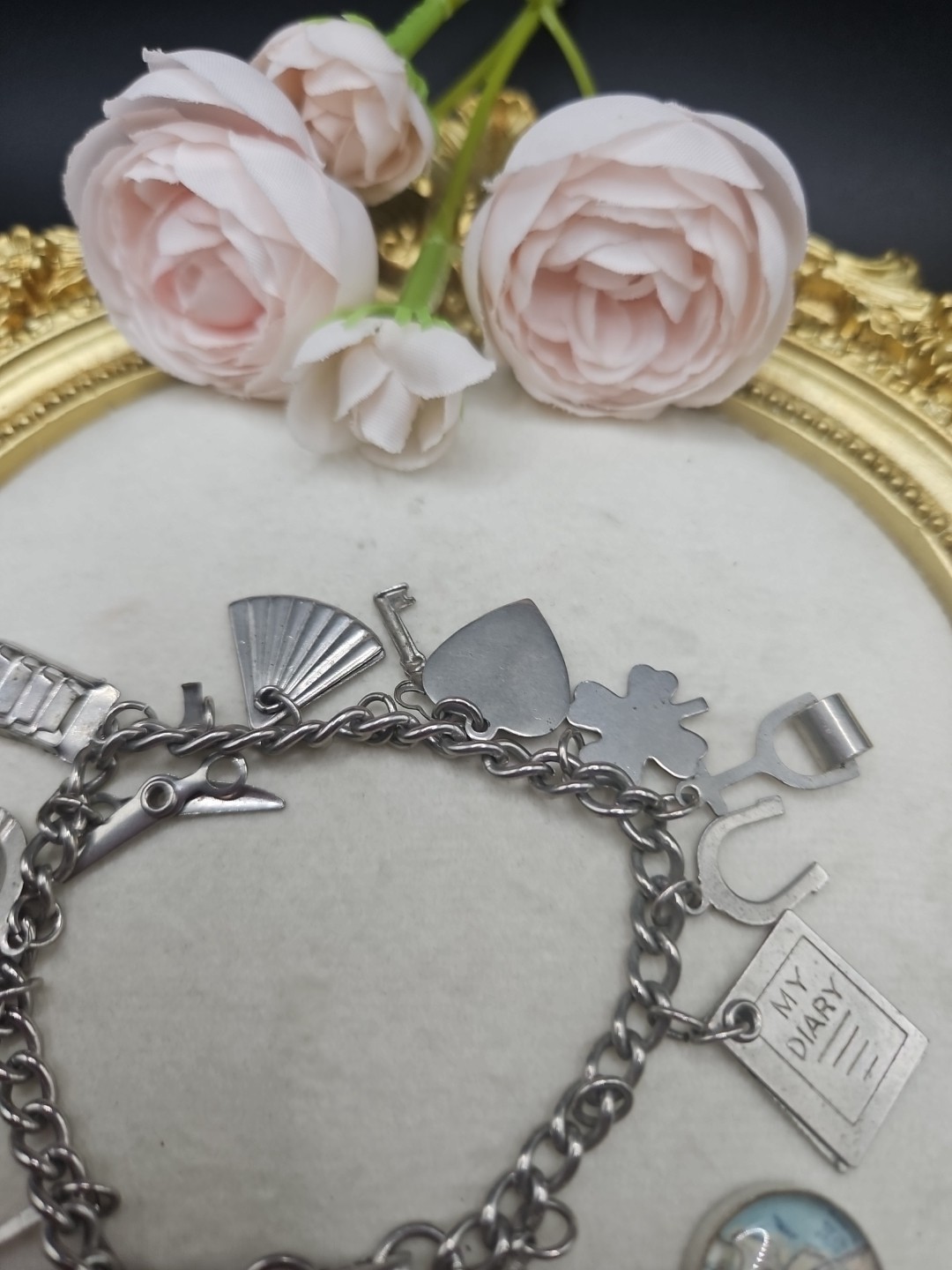 Coro Charm Bracelet Silvertone Vintage 7.25 In 70s 80s Truth Spinner Scissors