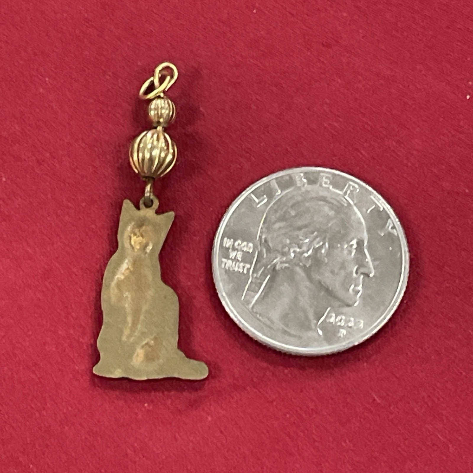 Vintage Gold Toned Sitting Cat Kitty Beaded Dangle Charm Pendant