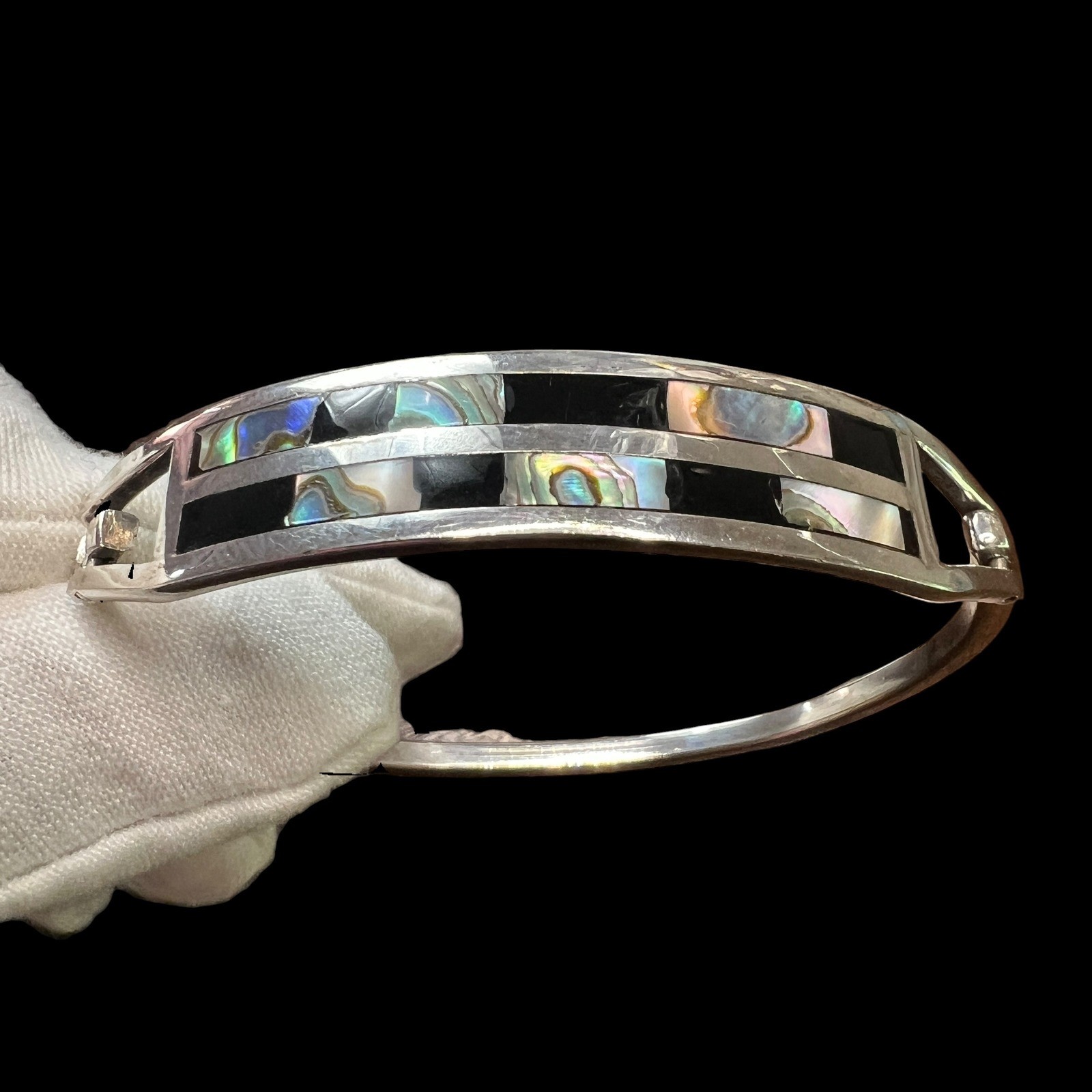 Vintage Alpaca Mexico Abalone Onyx Inlay Bangle Bracelet Silver Tone 7.25 in