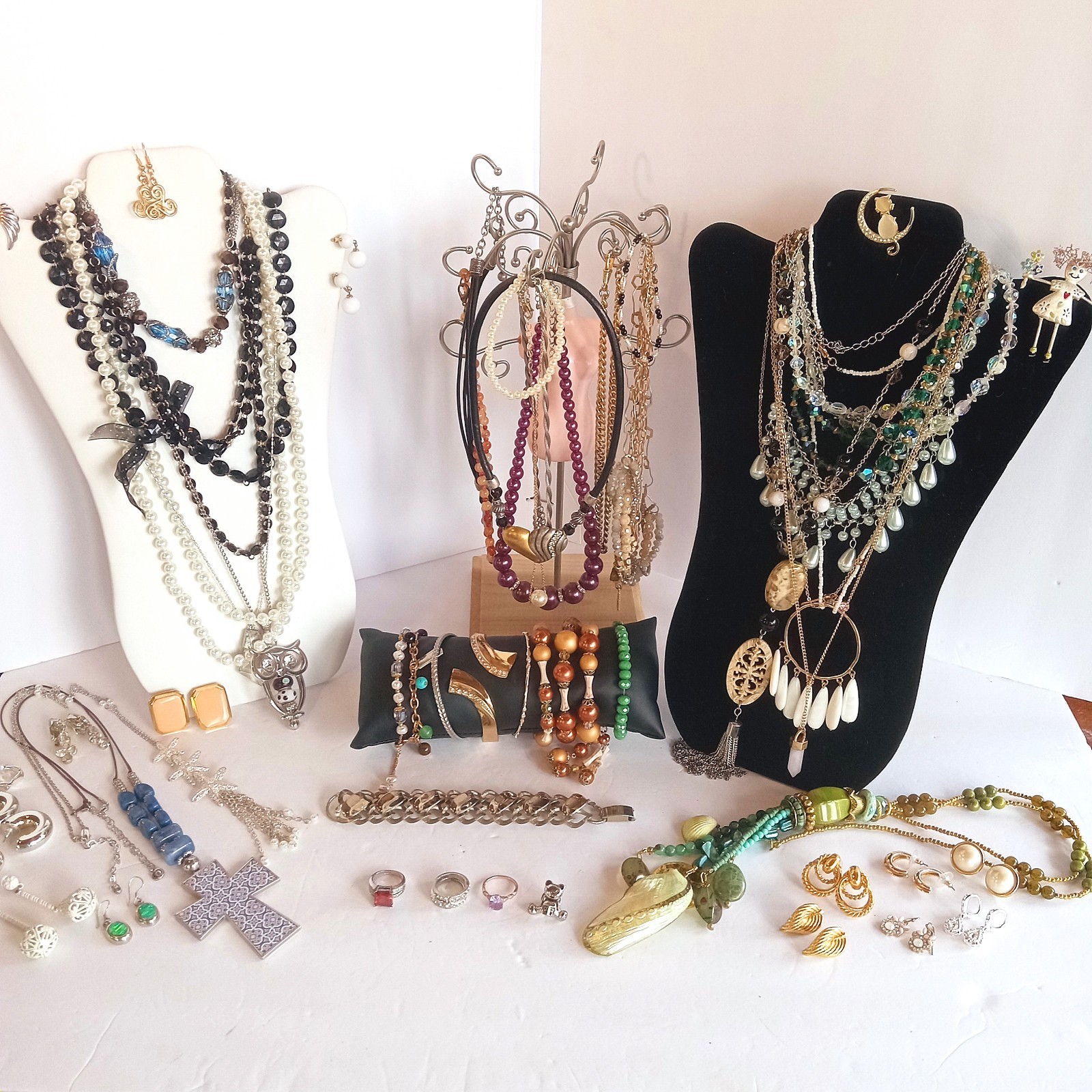 50 Pc Vintage to now Jewelry lot Necklaces Bracelets Earrings Brooches Rings