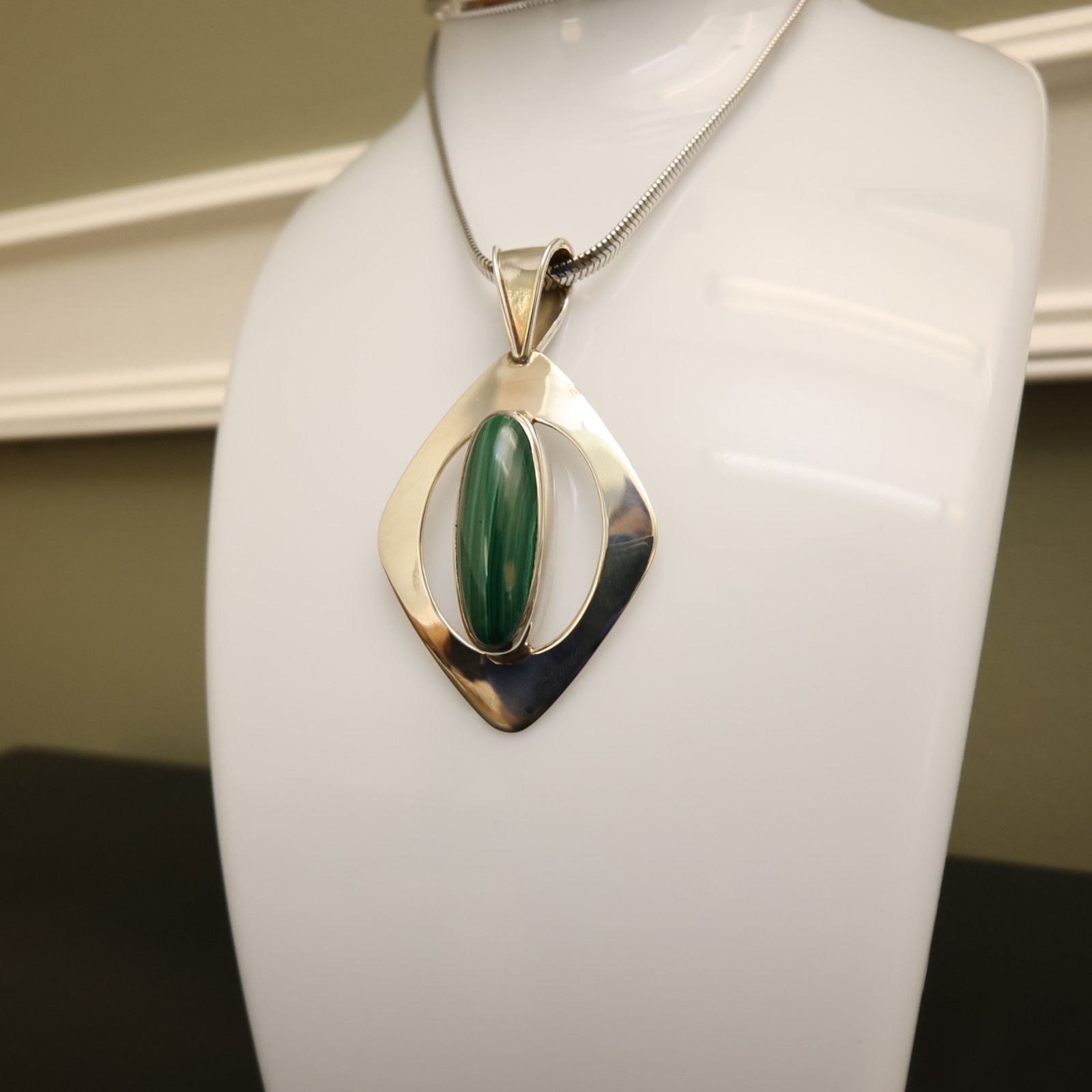 Dominique Dinouart pendant DDD malachite Milor 925 sterling silver omega chain