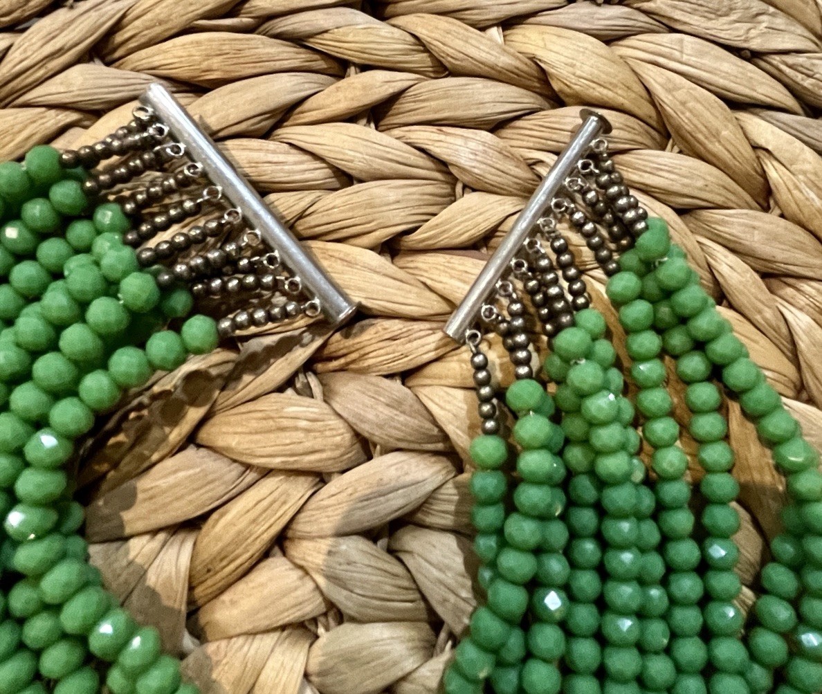 Vintage Beaded Necklace 16in Green Beads Clasp Closure Multi-Strand Set