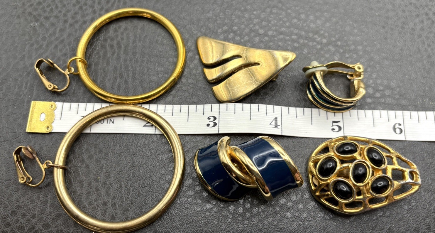 VINTAGE 60’s – 80’s Gold Tone EARRINGS Hoops 1 Monet Enamel CLIP LOT READ