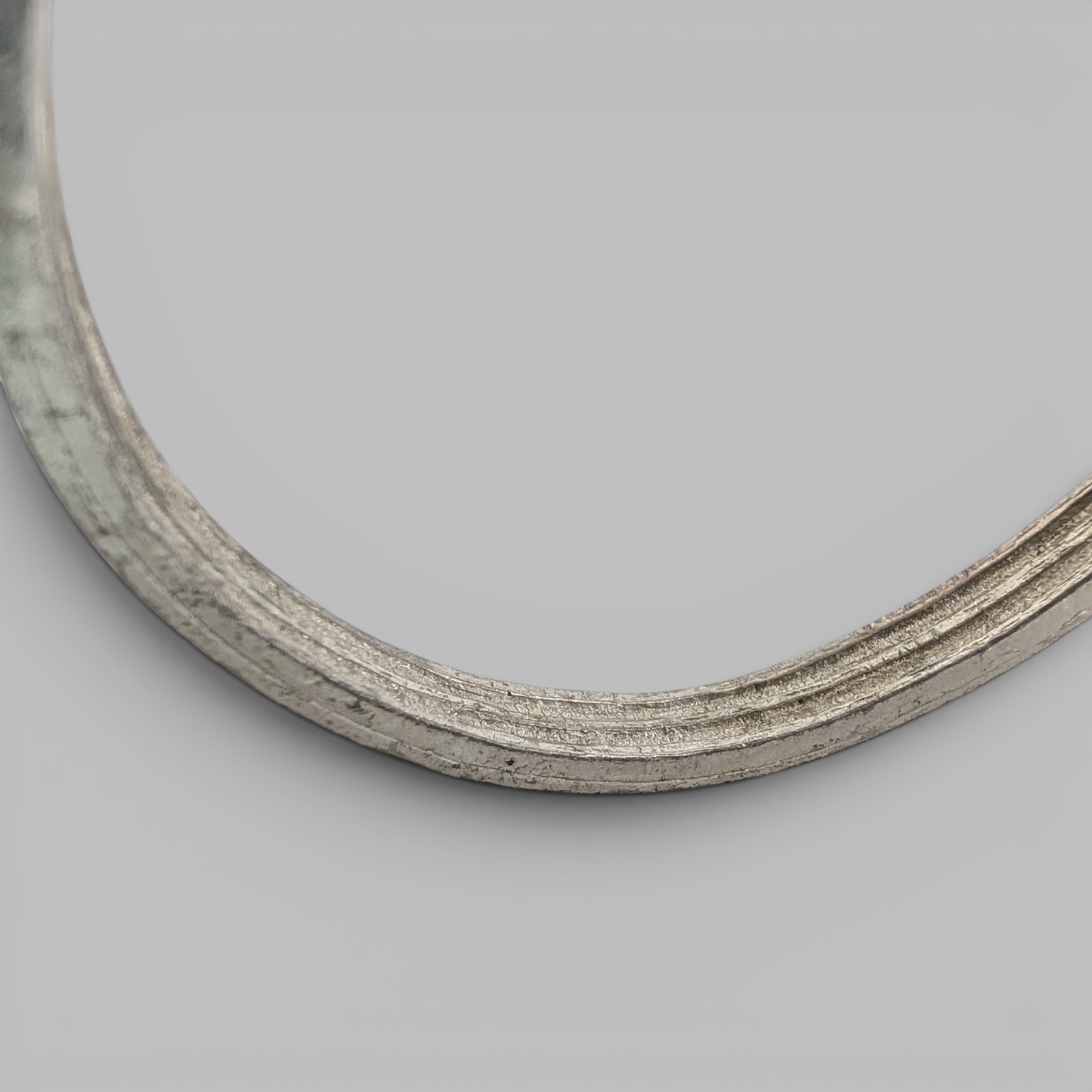 Robert Zentall Hammered Pewter Arrow Bangle Bracelet Adjustable Vintage