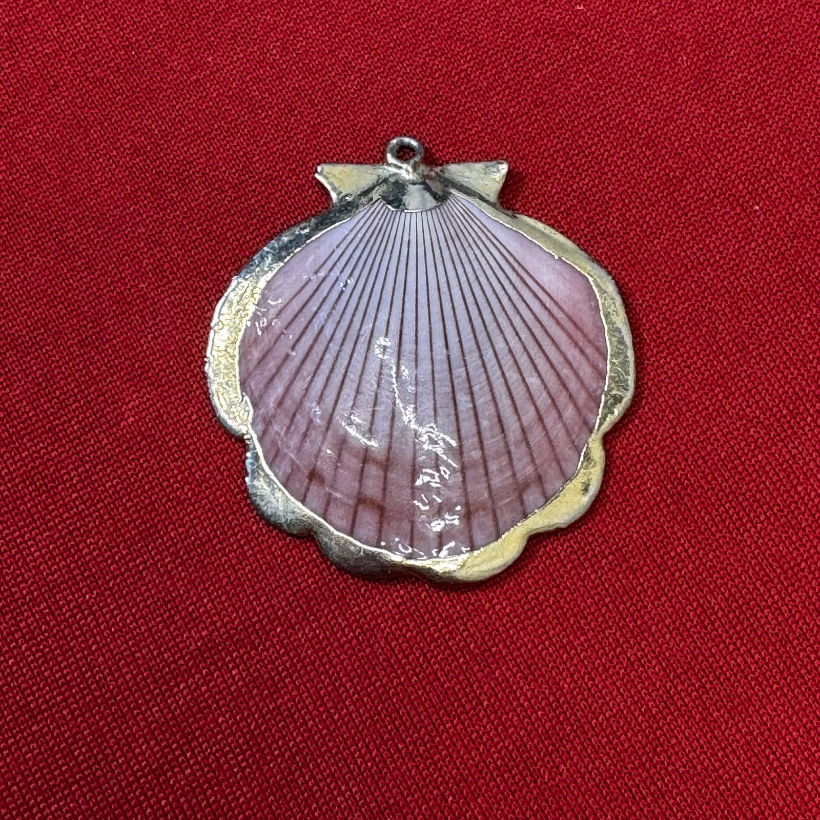 Vintage Pink And White Sea Shell Pendant Yellow Gold Rim