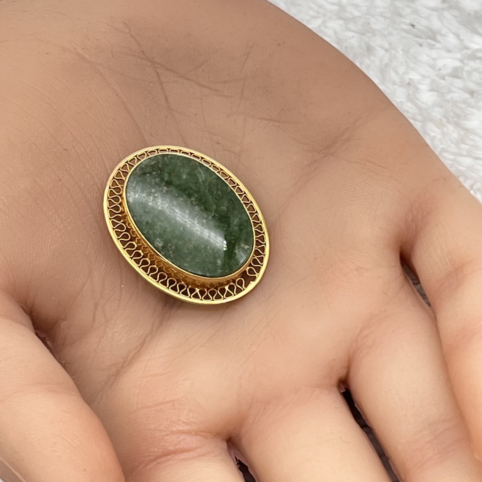 Vintage Green Stone Brooch 12k Gold Filled Signed Burt Cassell 1.25″