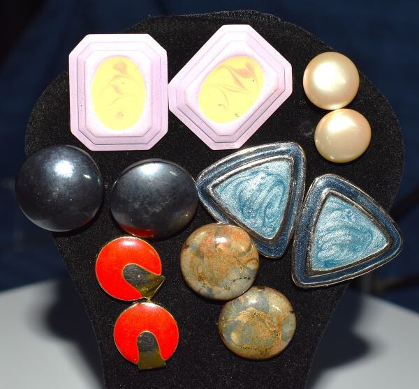 Vintage Post Earrings 6 Pair Med Sz Red Black Blue Green Gold Purple Faux Pearl