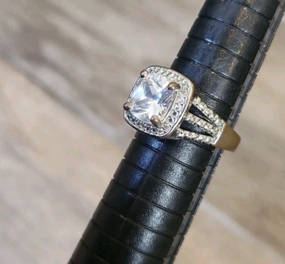 Vintage Cushion Cut Halo Silver Tone Engagement Ring Everyday Ring, Size 8