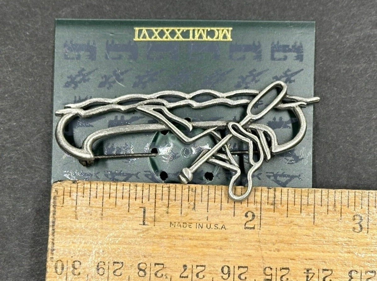 J J Jonette Jewelry Vintage NWT Canoe Paddle Person Waves Brooch Pin Pewter