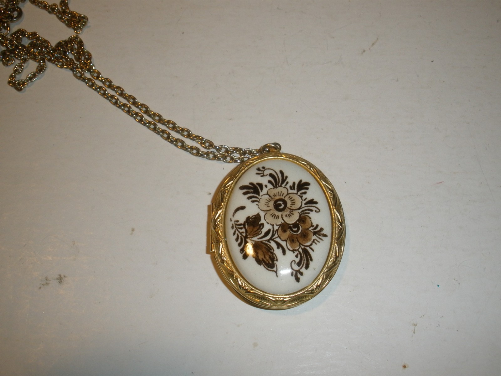 Vintage Delft Holland Locket Necklace Brown & White Floral