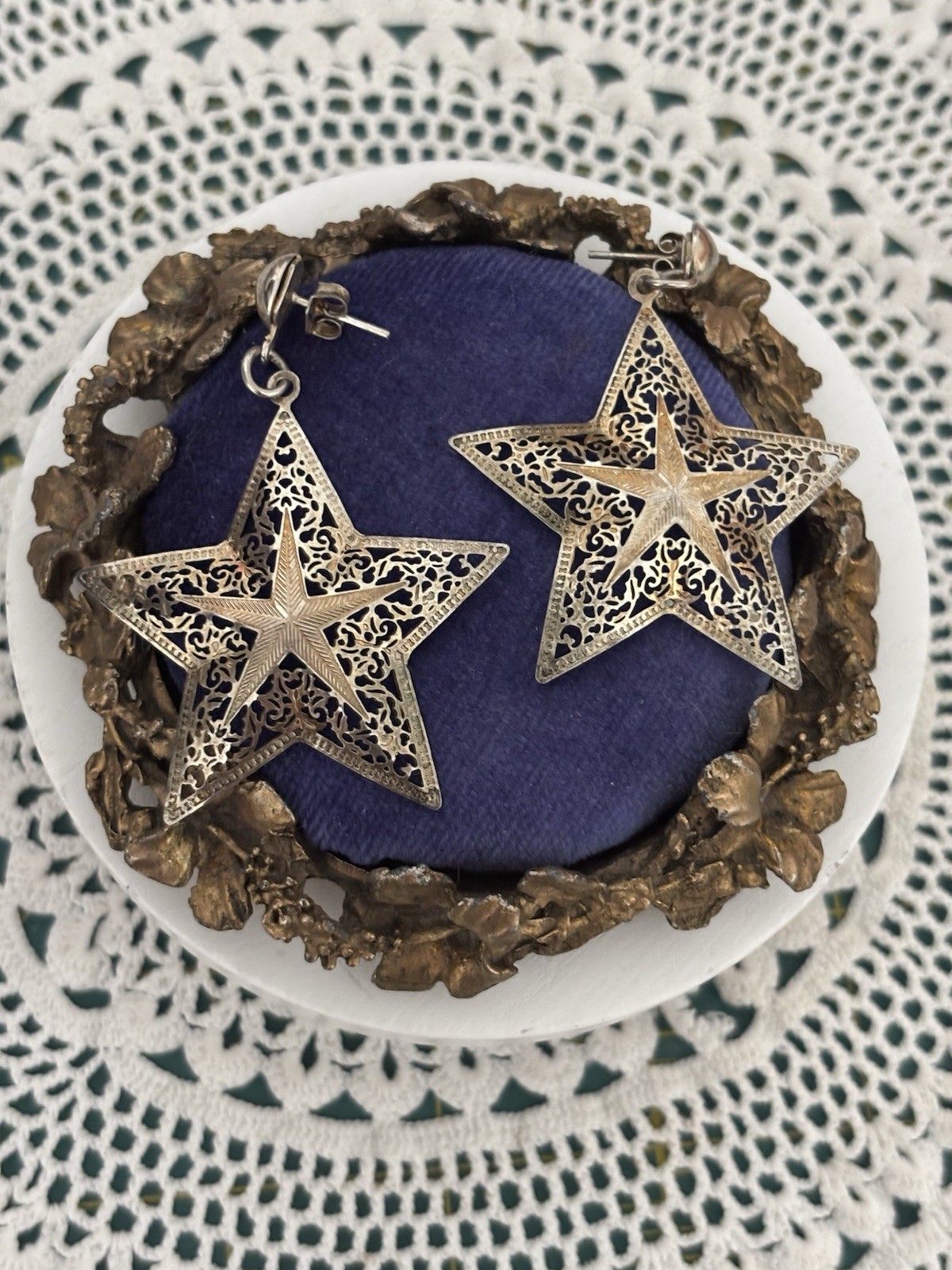 Vintage Pair Silver Metal Filigree Star Earrings Post Not Marked