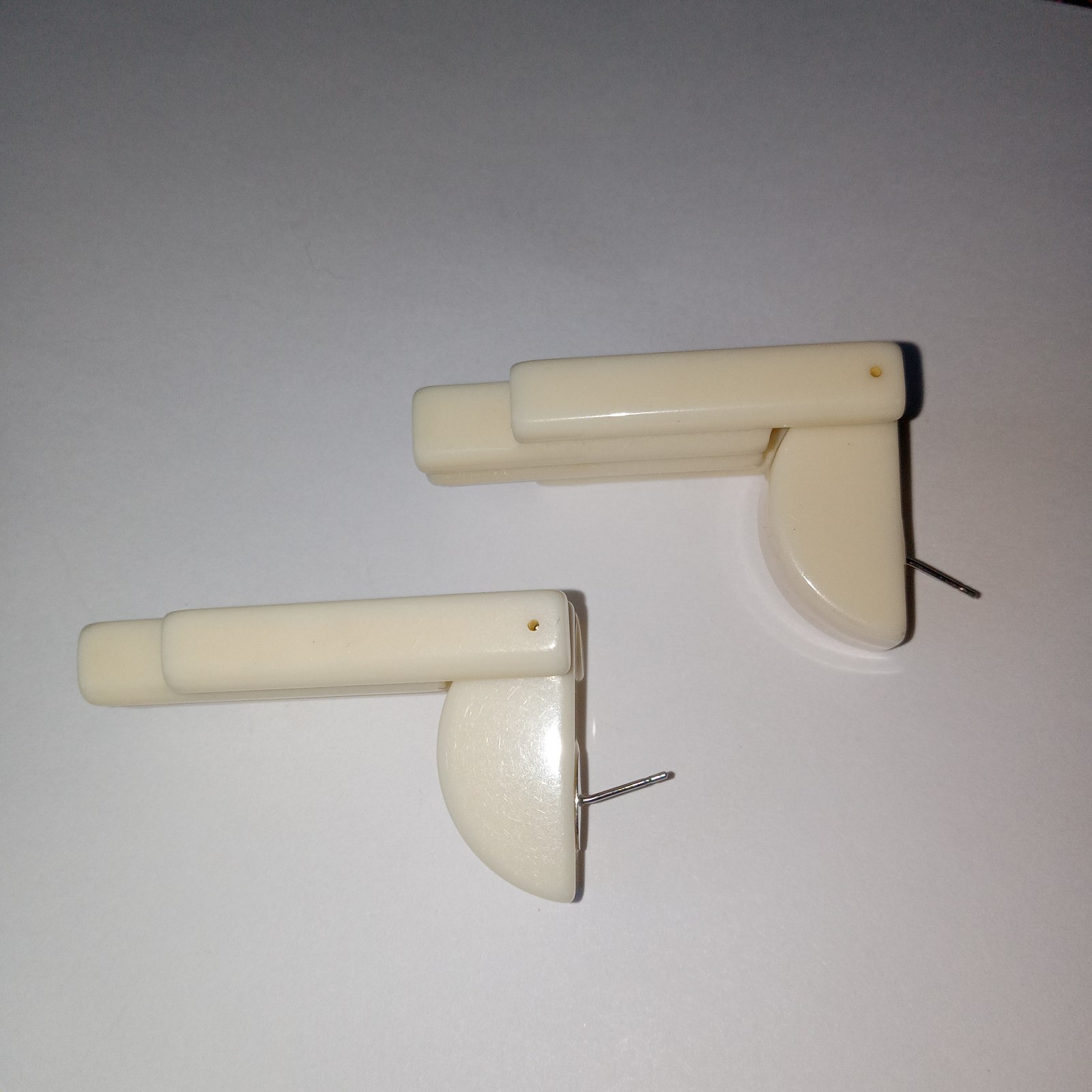 Vtg Art Deco Pierced Earrings Off White Acrylic Plastic
