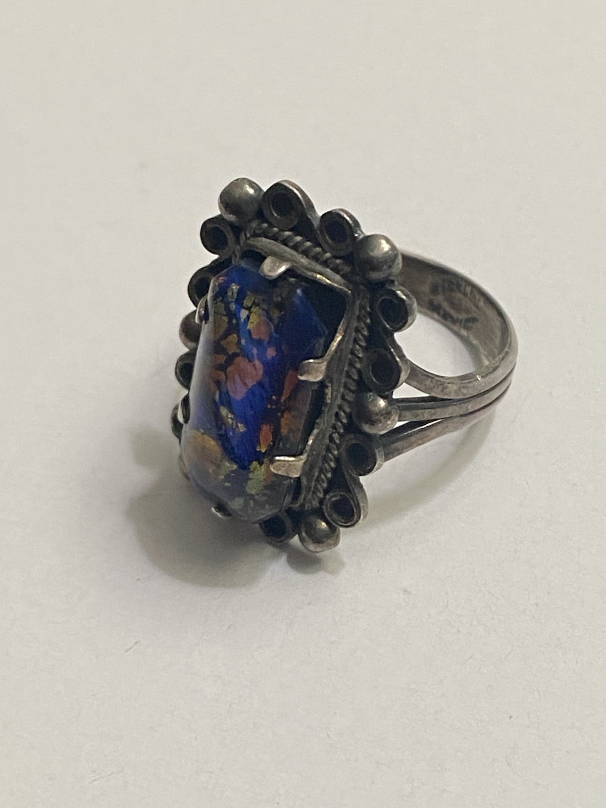 Vintage Mexico, Sterling and Foil Art Glass Ring Ladies Size 7 Blue And Amber