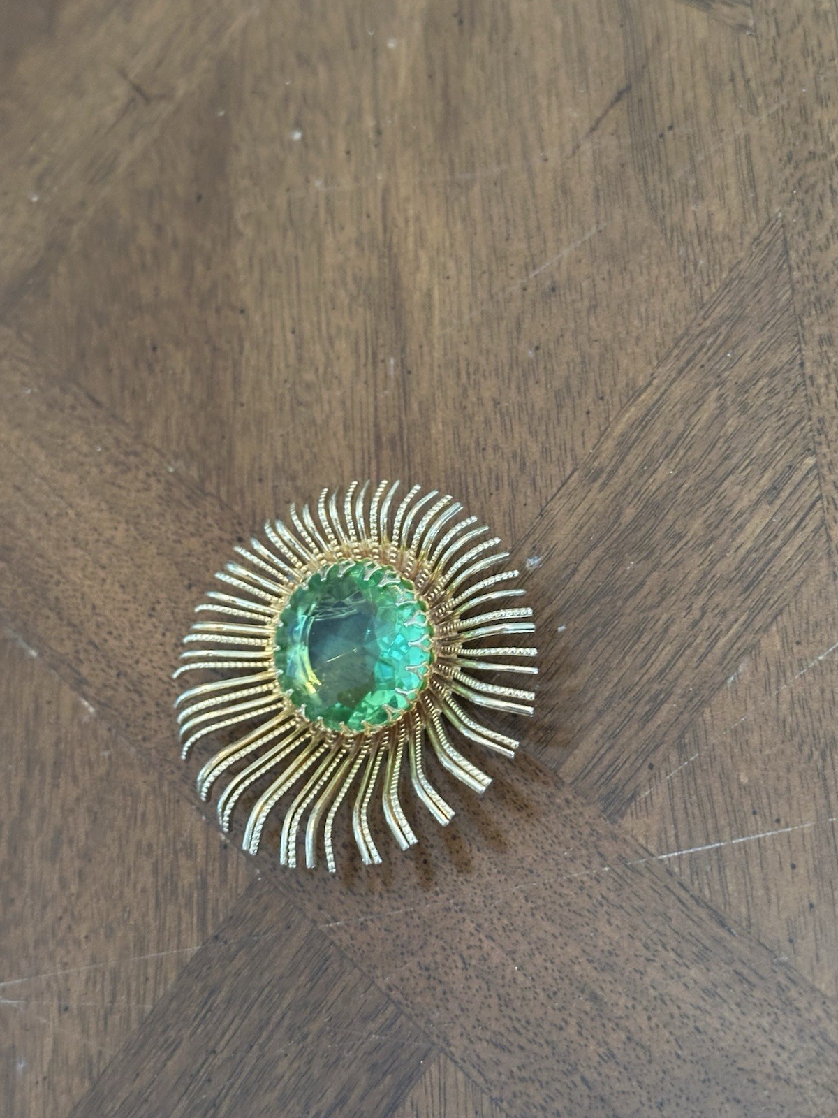 Vintage Mid-Century Lime Green Rhinestone Atomic Starburst Brooch Gold Tone Nice