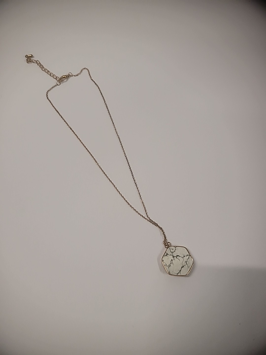Vintage Gold Tone Chain Womens Necklace Pendant Butterfly Jewelry Costume