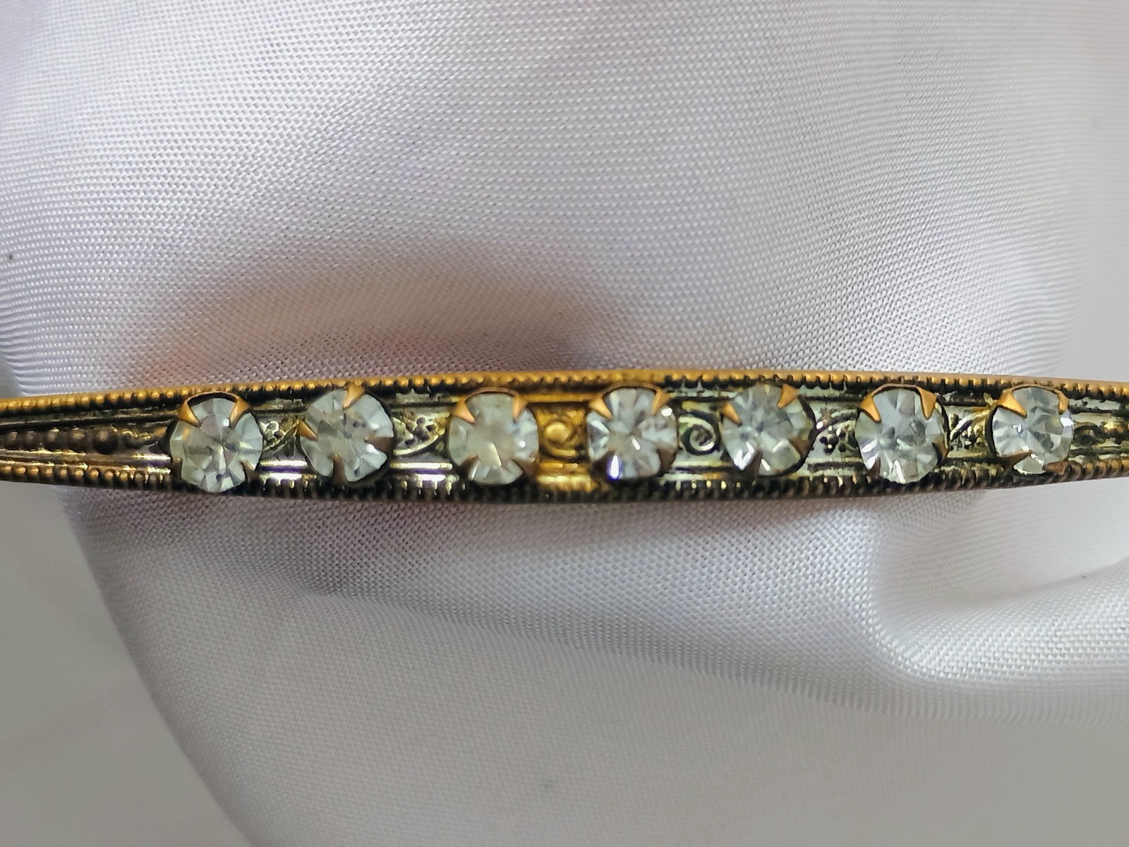 Victorian Unmarked Gold Filled Rhinestone Brooch Pin 3.5″