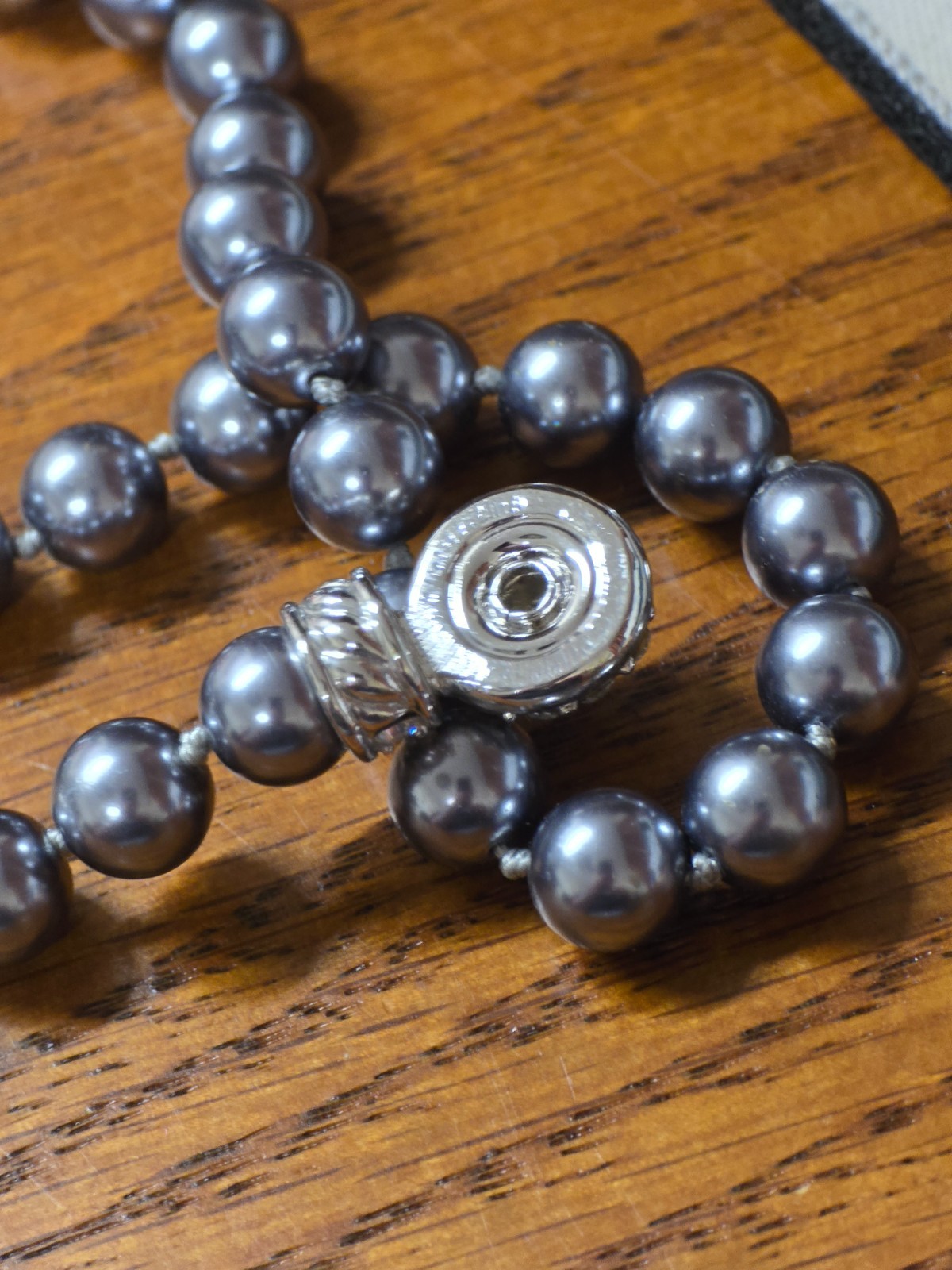 NOLAN MILLER GRAY FAUX PEARL NECKLACE AND BRACELET SET