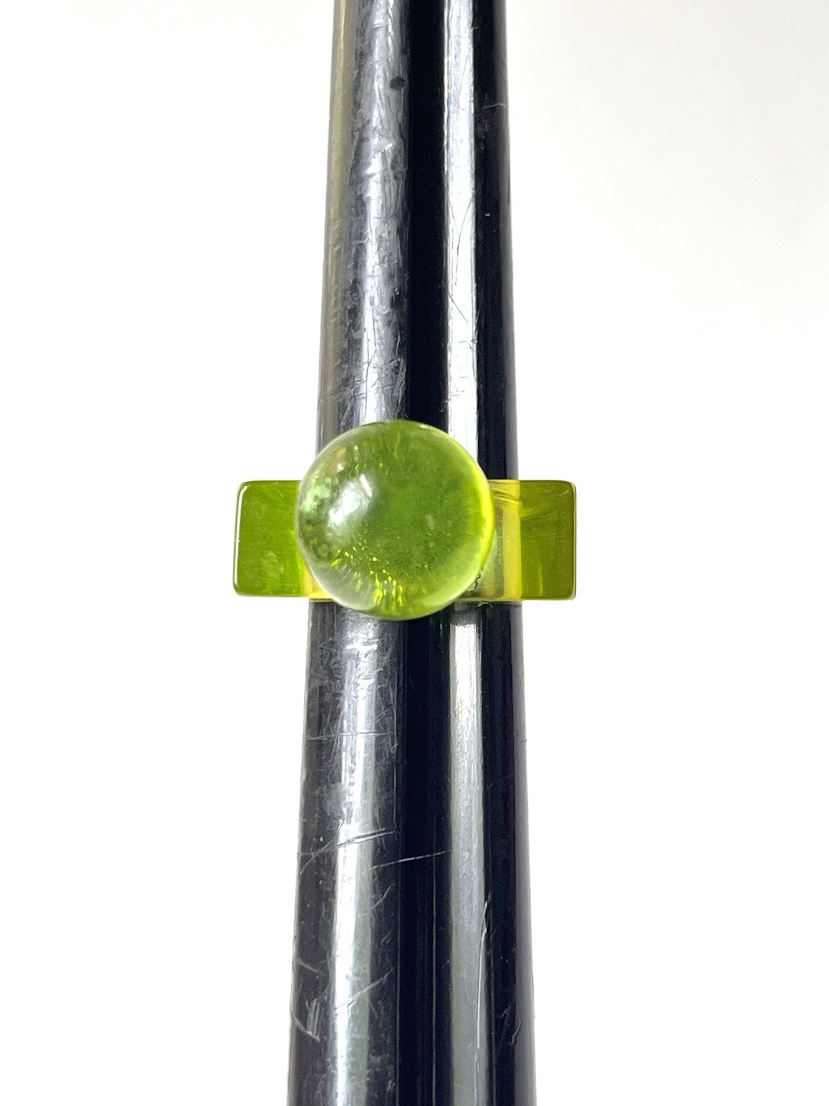 Vintage Size 7 Lucite Ring Chunky Hi-Ball Kiwi Green Statement Unisex Acrylic