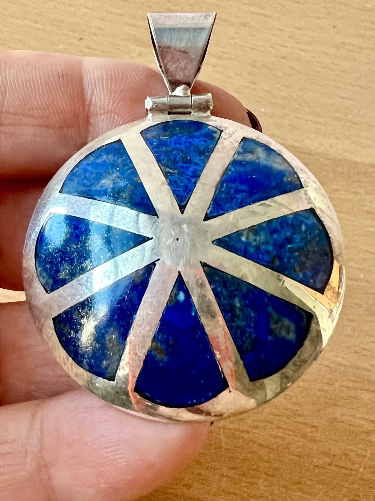 VINTAGE LARGE 980 FINE STERLING SILVER OVERSIZED LAPIS INLAID STATEMENT PENDANT