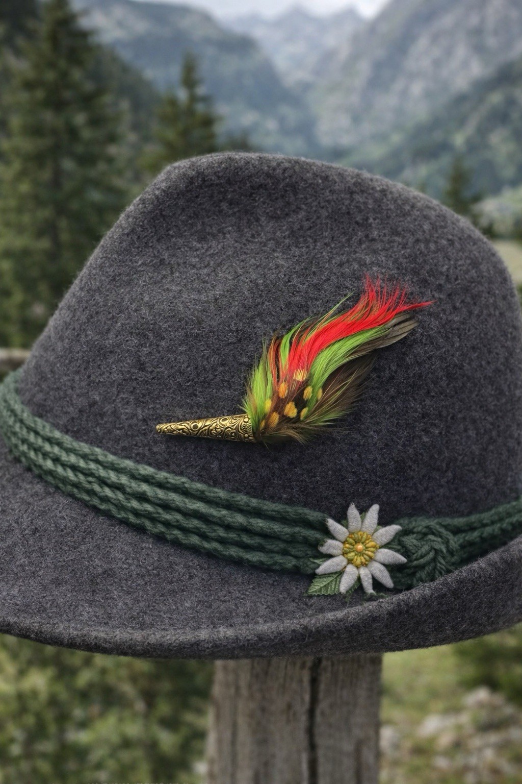 VTG Feather Hat Pin Brooch Green Red Gold Alpine Bavarian Tyrolean Oktoberfest