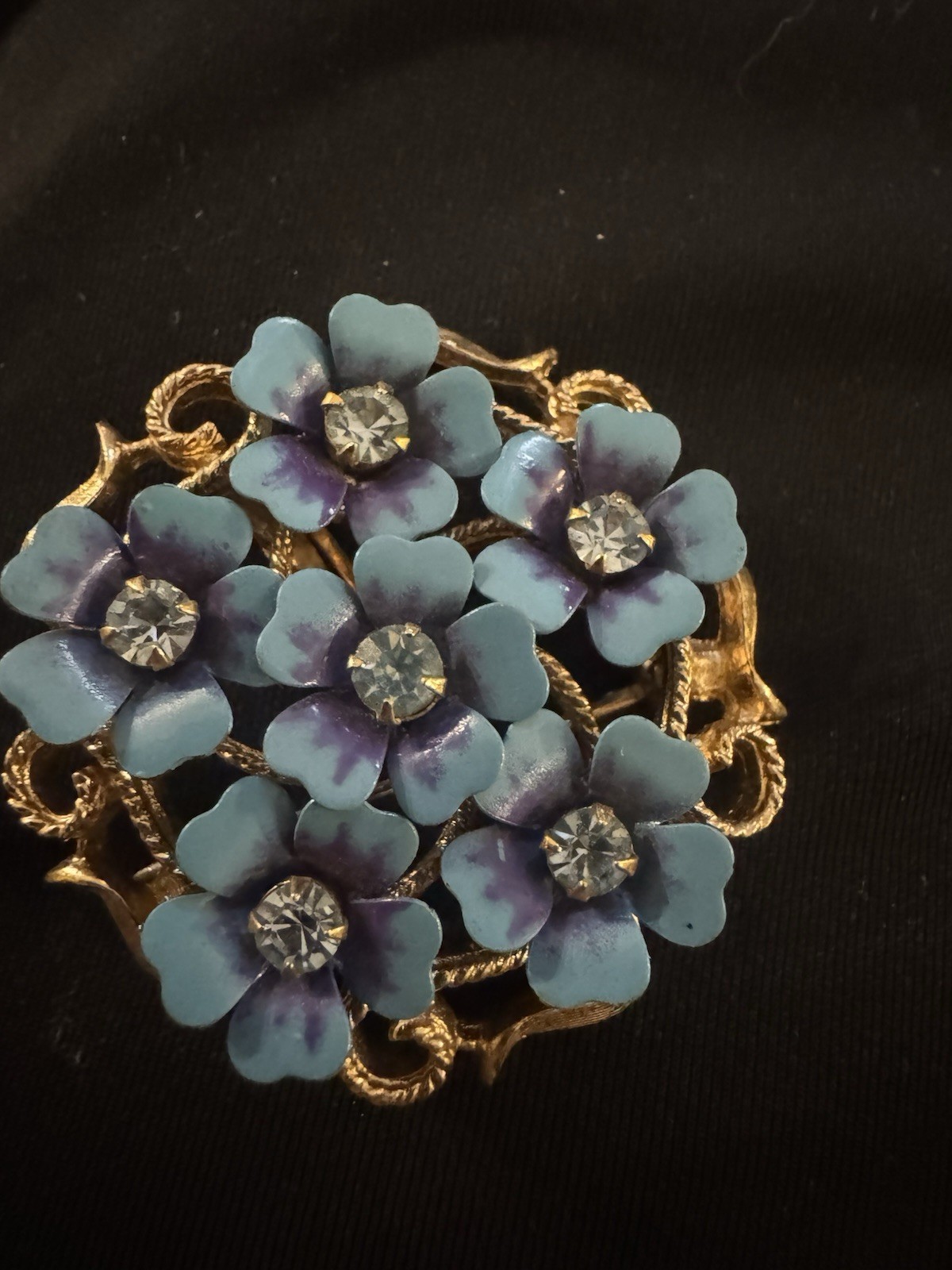 Avon Brooch Or Pendant With Blue And Purple Flowers With Rhinestones Gold Tone
