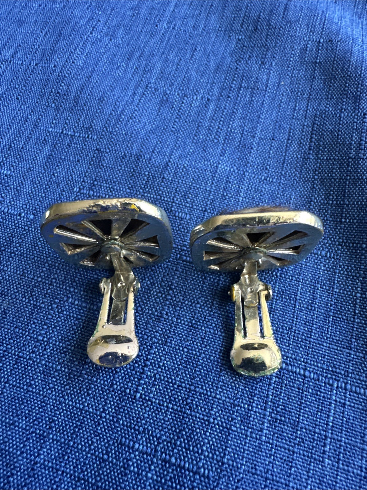 Vintage Leopard Cheetah Faux Fur Clip On Earrings Unmarked 1” Square